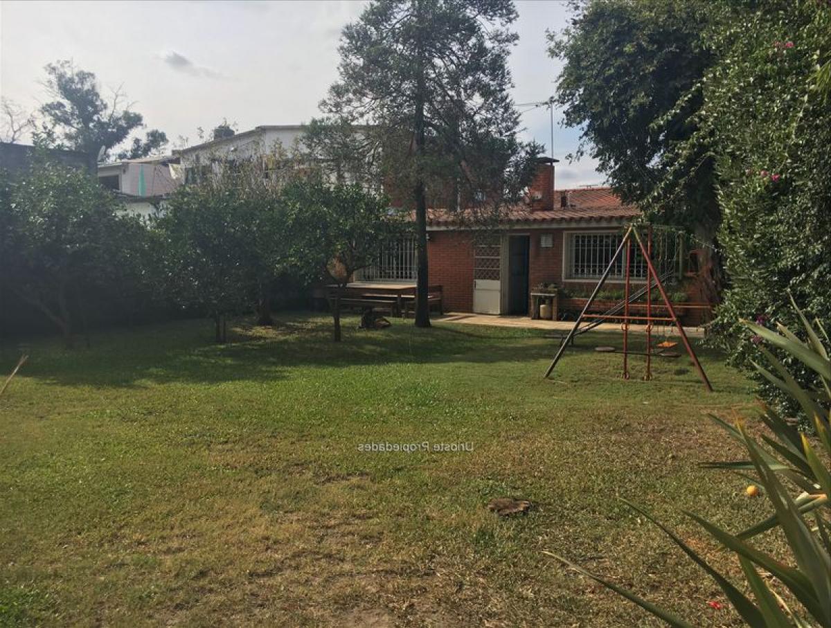 3 bedrooms House in Canelones, Uruguay No. 9409