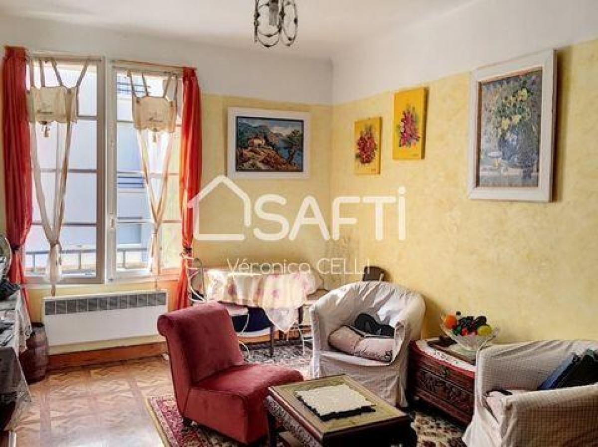 2 bedrooms Apartment in Toulon, France No. 12632