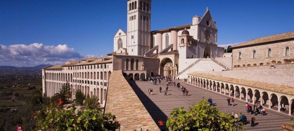 Apartamento de 2 dormitorios en Assisi, Italy No. 376462 16