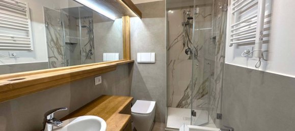 Apartamento de 2 dormitorios en Assisi, Italy No. 376462 9