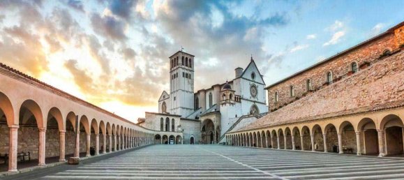 Apartamento de 2 dormitorios en Assisi, Italy No. 376462 13