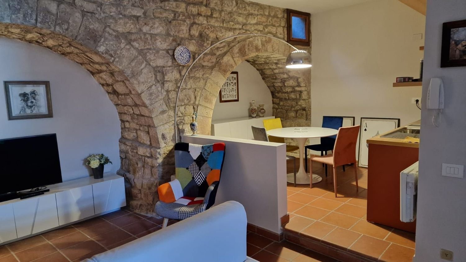Apartamento de 2 dormitorios en Assisi, Italy No. 376462