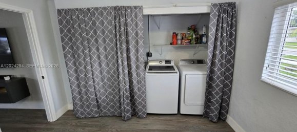 5 dormitorios villa en venta en Miami, Miami-Dade, Florida, USA № 615000 12