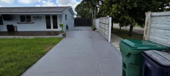 5 dormitorios villa en venta en Miami, Miami-Dade, Florida, USA № 615000 15