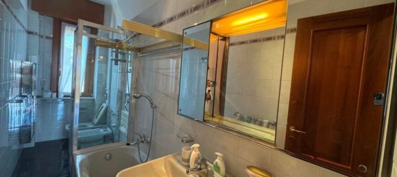 3 bedrooms Apartment in Milan, Italy No. 362278 20