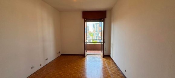 3 bedrooms Apartment in Milan, Italy No. 362278 14