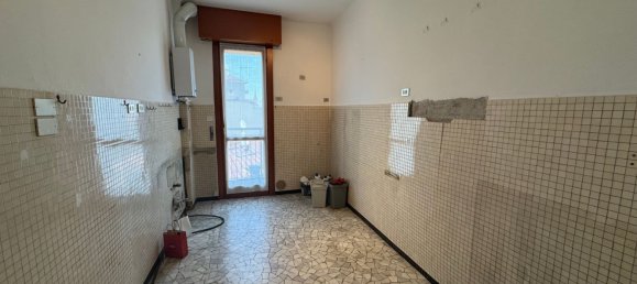 3 bedrooms Apartment in Milan, Italy No. 362278 9