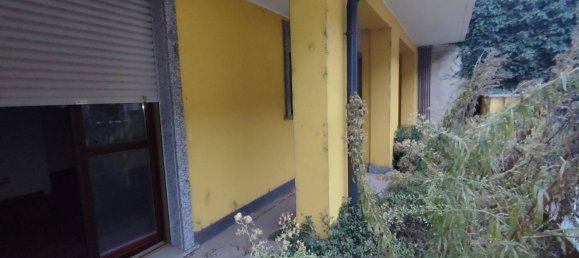 5 chambres Appartement à Bovisio Masciago, Italy No. 281724 26