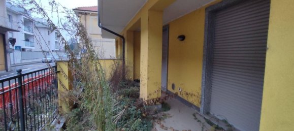 5 chambres Appartement à Bovisio Masciago, Italy No. 281724 24