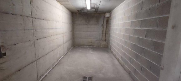 5 chambres Appartement à Bovisio Masciago, Italy No. 281724 33