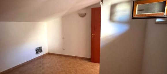 Dúplex de 3 dormitorios en Mentana, Italy No. 316668 20