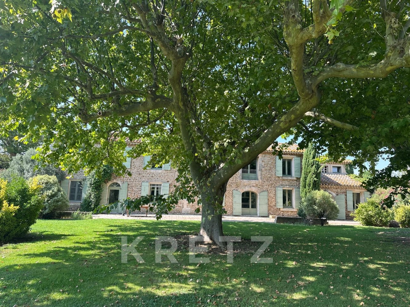 Casa de 5 dormitorios en Saint-Martin-de-Crau, France No. 363545