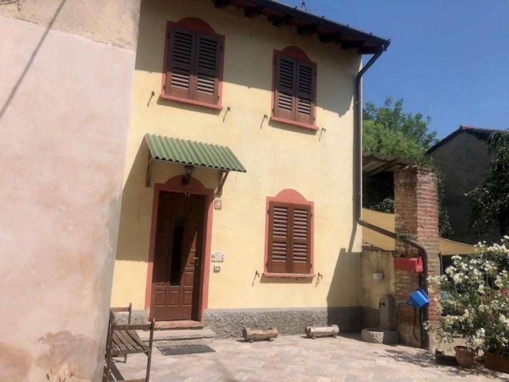 3 rooms House in Somaglia, Italy No. 6563