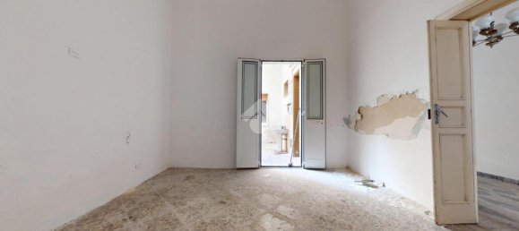 3-salle Maison à Francavilla Fontana, Italy No. 33656 46