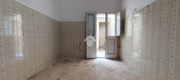 3-salle Maison à Francavilla Fontana, Italy No. 33656 32