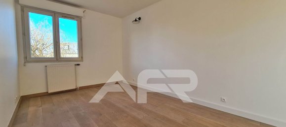 2 bedrooms Apartment in Chatou, France No. 178344 17