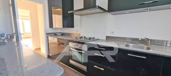 2 bedrooms Apartment in Chatou, France No. 178344 7