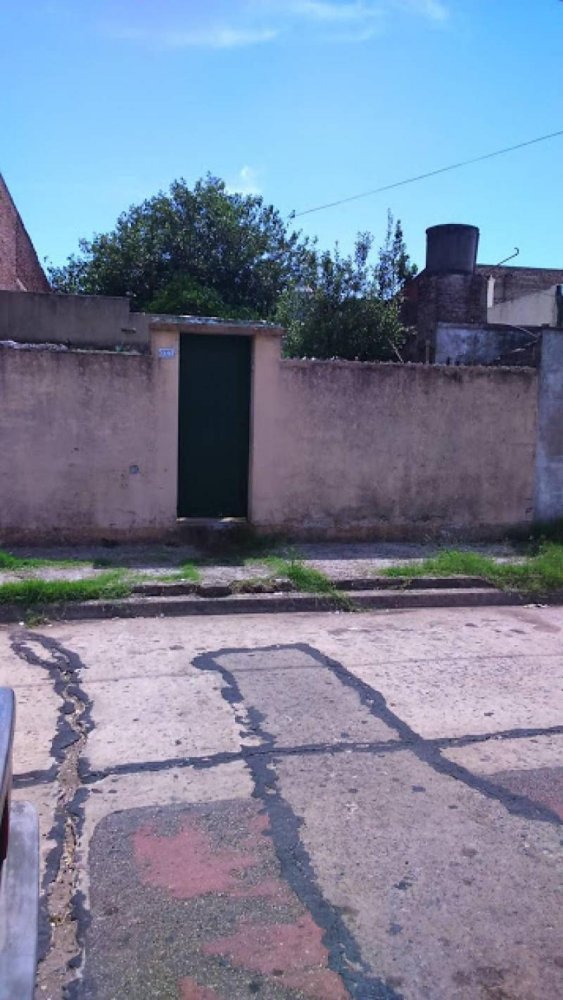 2 bedrooms House in Avellaneda, Argentina No. 59117