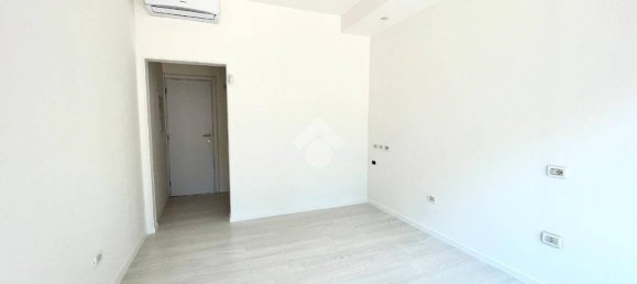 20m² Commercial property in Padua, Italy No. 284527 2