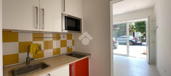 20m² Commercial property in Padua, Italy No. 284527 18