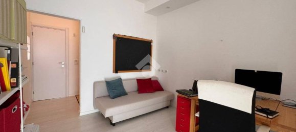 20m² Commercial property in Padua, Italy No. 284527 4