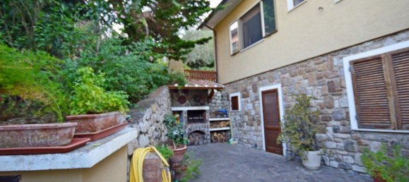 Вилла с 10 спальнями в Каполивери, Италия № 359229 4