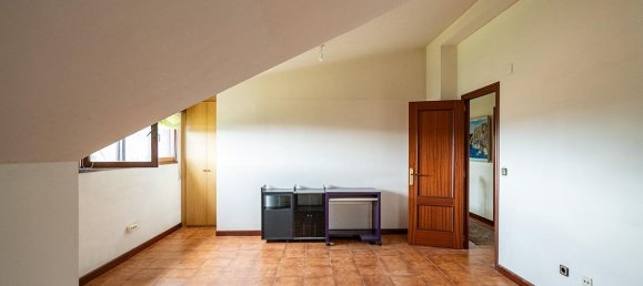 5 bedrooms House in Torrelavega, Spain No. 174470 29