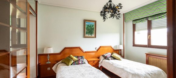 5 bedrooms House in Torrelavega, Spain No. 174470 14