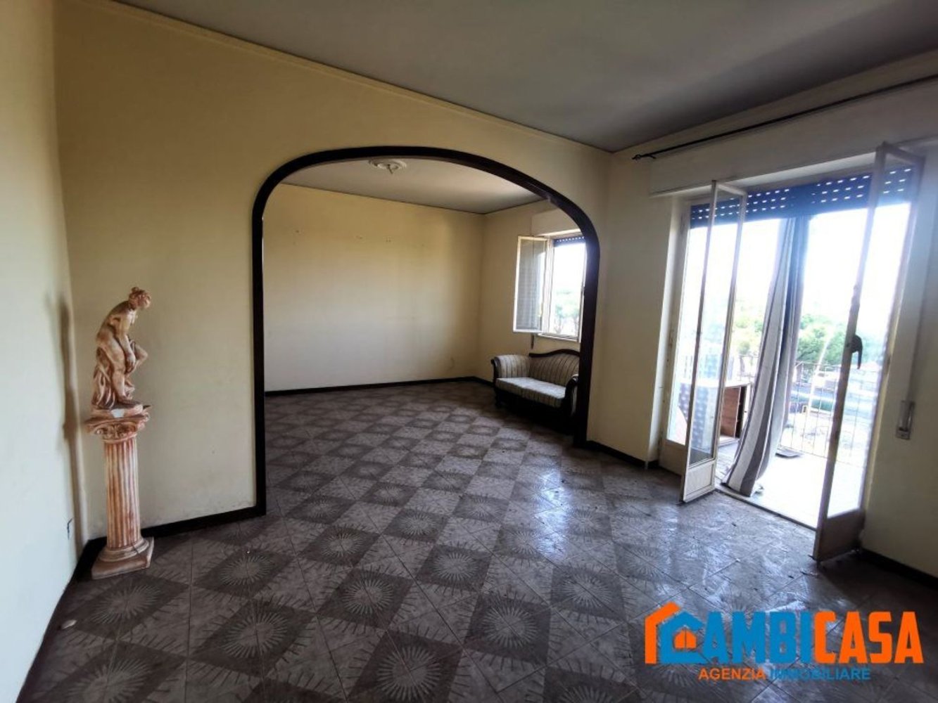 Apartamento de 5 dormitorios en Palermo, Italy No. 376645