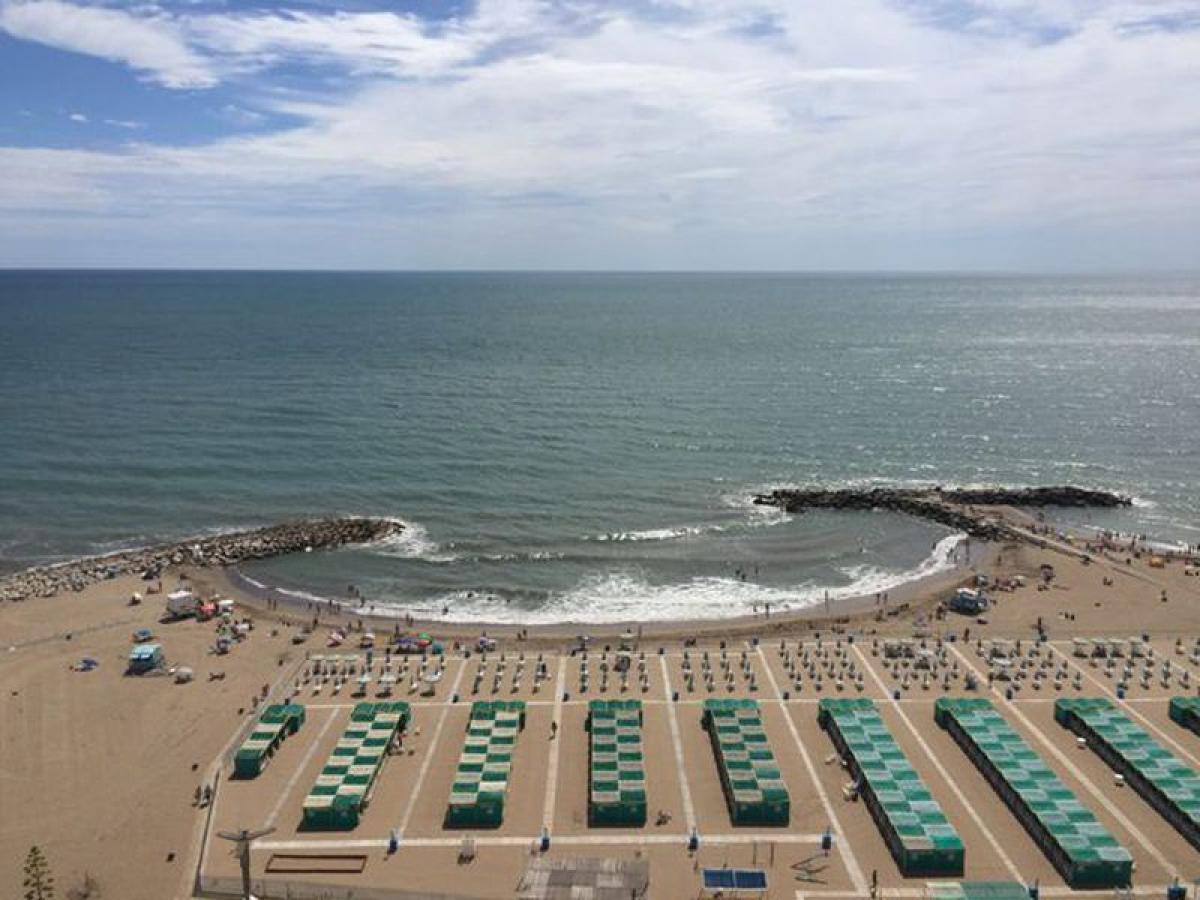 3 bedrooms Apartment in Mar del Plata, Argentina No. 97170