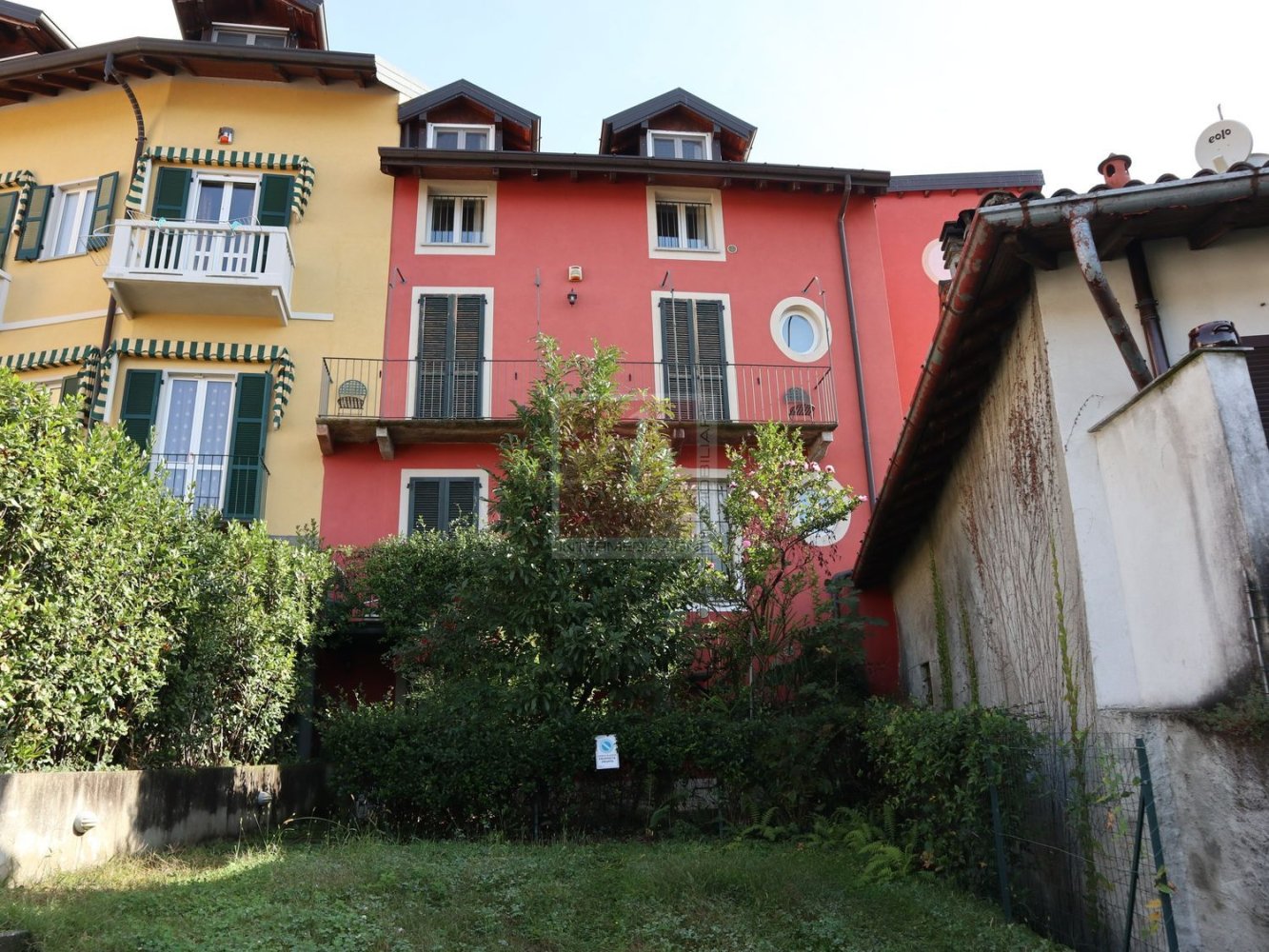 3 Schlafzimmer Wohnung in Laveno-Mombello, Italy, Nr. 389435