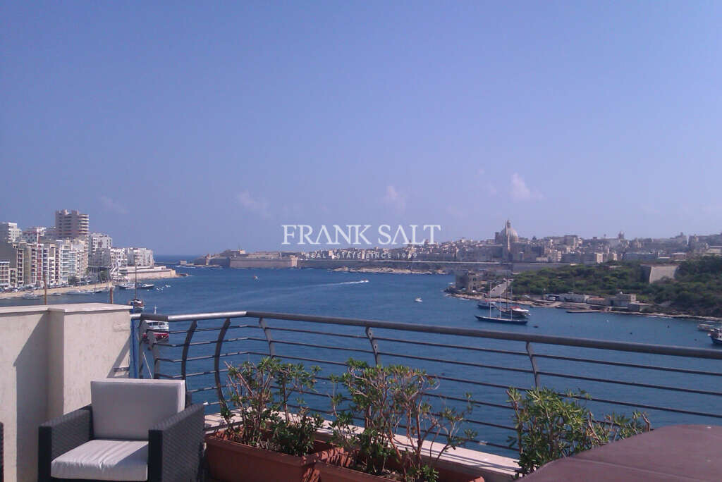 3 bedrooms Penthouse in Sliema, Malta No. 3432
