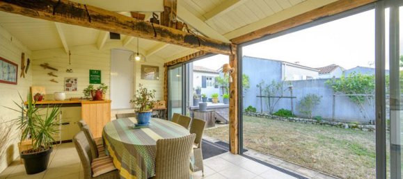 5 غرف نوم فيلا في Puilboreau, France رقم 335859 8