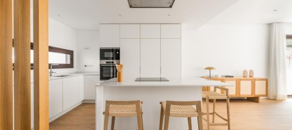 3 bedrooms House in Cascais, Portugal No. 166338 5