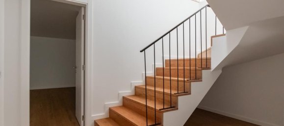 3 bedrooms House in Cascais, Portugal No. 166338 19