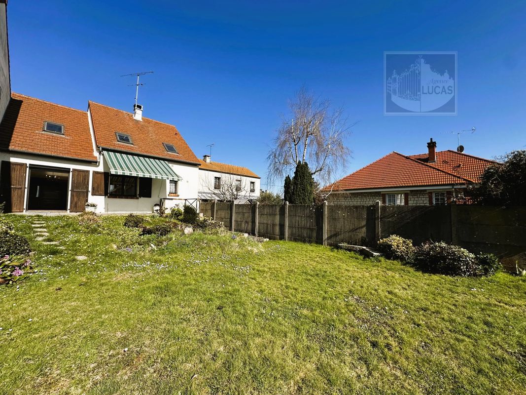 3 Schlafzimmer Haus in Verrieres-le-Buisson, France, Nr. 134958