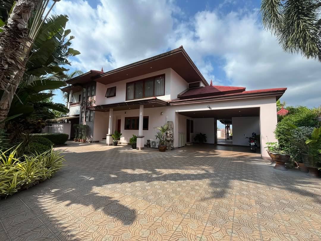 Moradia T6 em Pattaya, Thailand N.º 57852