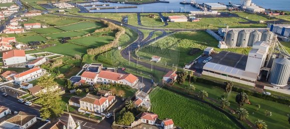 2 bedrooms House in Praia da Vitoria, Portugal No. 17694 5