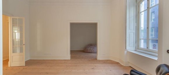 4 Schlafzimmer Wohnung in Lisbon, Portugal, Nr. 250579 2