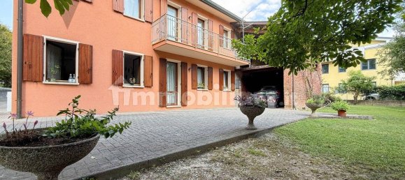 4 bedrooms House in Noventa Padovana, Italy No. 268329 2