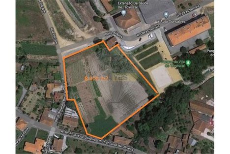 8100m² Land in Oliveira do Bairro, Portugal No. 73918