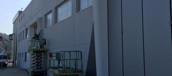 Склад 1936м² в Виченца, Италия № 71949 3