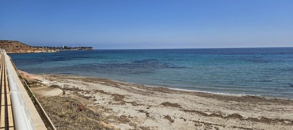 Casa de 3 dormitorios en Cabo Roig, Spain No. 183625 29