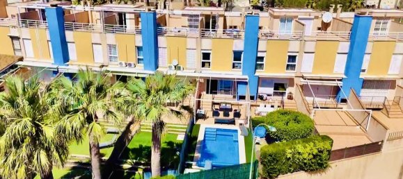 Casa de 3 dormitorios en Cabo Roig, Spain No. 183625 30