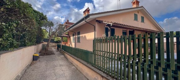 4-Zimmer Haus in Rome, Italy, Nr. 281401 2