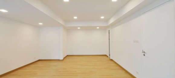 3 Schlafzimmer Cafe / Restaurant in Bangkok, Thailand, Nr. 3620 21