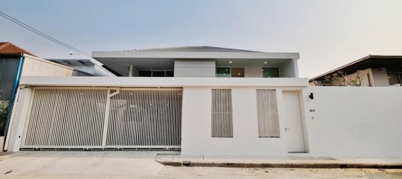 3 Schlafzimmer Cafe / Restaurant in Bangkok, Thailand, Nr. 3620 2