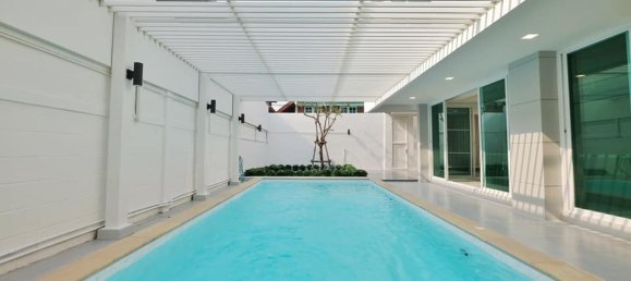 3 Schlafzimmer Cafe / Restaurant in Bangkok, Thailand, Nr. 3620 9