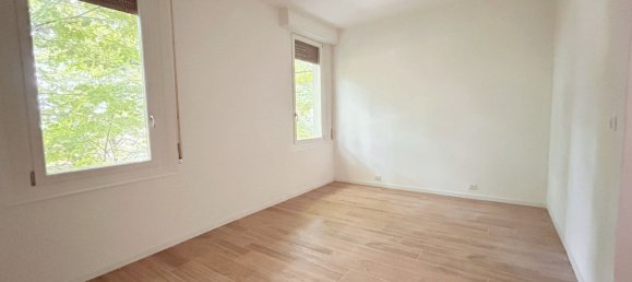 3 Schlafzimmer Wohnung in Parma, Italy, Nr. 330187 11