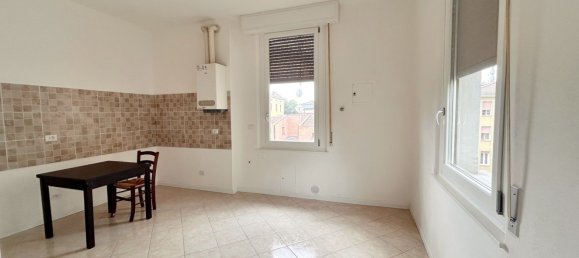 3 Schlafzimmer Wohnung in Parma, Italy, Nr. 330187 5